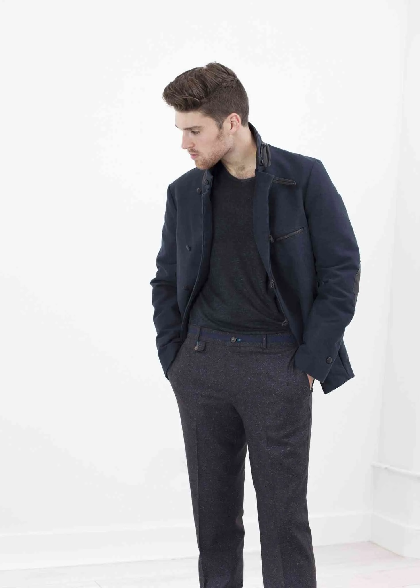 Taurin Jacket in Navy